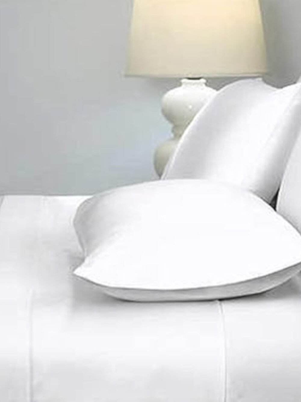 NEW Kirkland Signature 680 100% Cotton Queen Sheets 4 Pillow Cases White NWOT